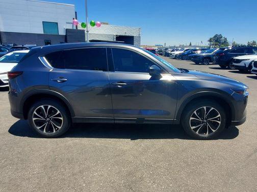 2022 Mazda CX-5 2.5 S Premium Package