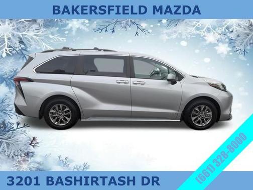 2021 Toyota Sienna XLE 8 Passenger