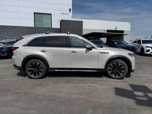 2025 Mazda CX-90 PHEV Premium Plus