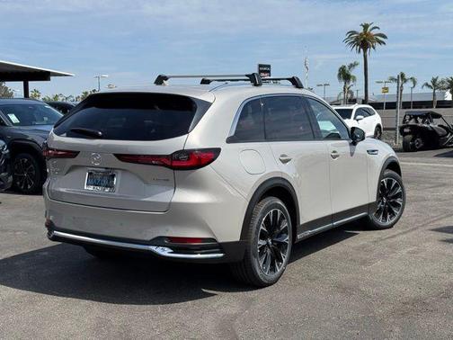2025 Mazda CX-90 PHEV Premium Plus