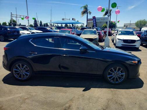 2024 Mazda Mazda3 FWD w/Preferred Package