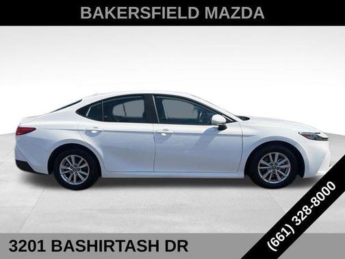 Ice 2025 Toyota Camry LE