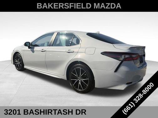 Ice 2024 Toyota Camry SE