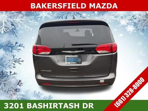 2022 Chrysler Voyager LX