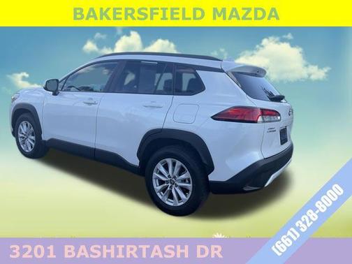 White 2024 Toyota Corolla Cross LE