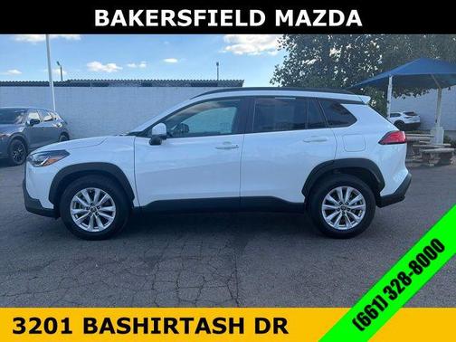 2024 Toyota Corolla Cross LE