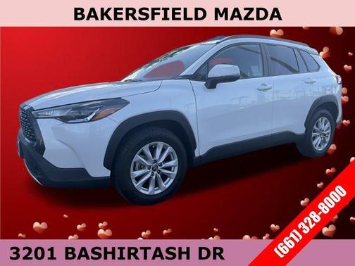 2024 Toyota Corolla Cross LE