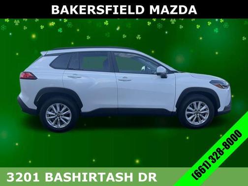 2024 Toyota Corolla Cross LE