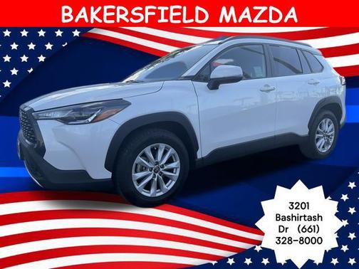 Pearl 2024 Toyota Corolla Cross LE SUV