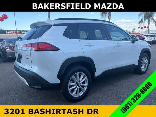 2024 Toyota Corolla Cross LE