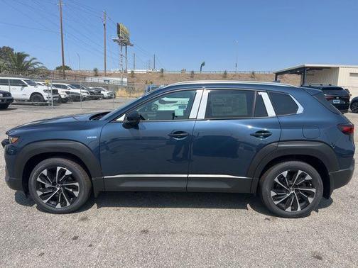2025 Mazda CX-50 Hybrid Premium Plus