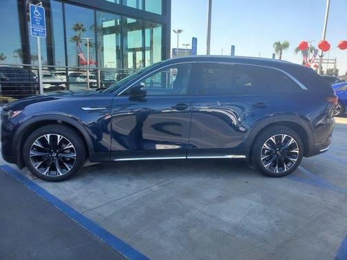 2024 Mazda CX-90 PHEV Premium