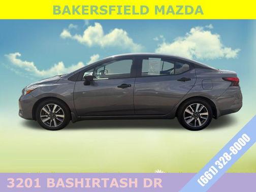Gun Metallic 2024 Nissan Versa 1.6 S
