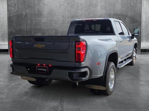 2025 Chevrolet Silverado 3500 High Country