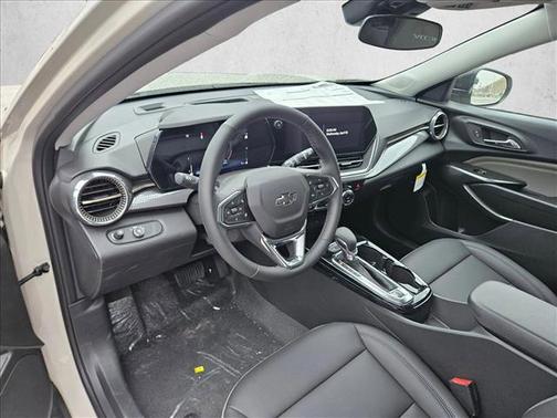 White Sands 2026 Chevrolet Trax FWD ACTIV