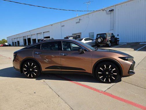 2025 Toyota Crown Platinum