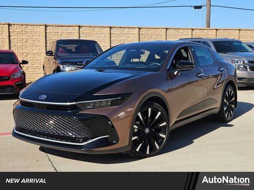 2025 Toyota Crown Platinum