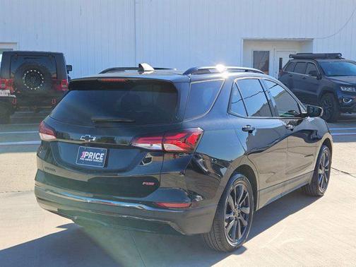 2022 Chevrolet Equinox FWD RS