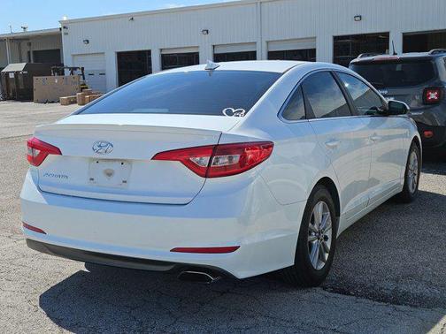 2017 Hyundai SONATA Base