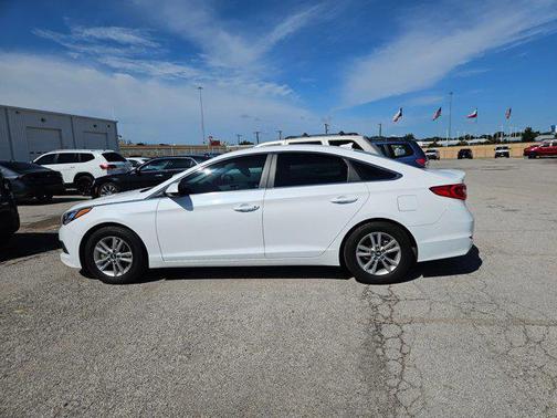 2017 Hyundai SONATA Base