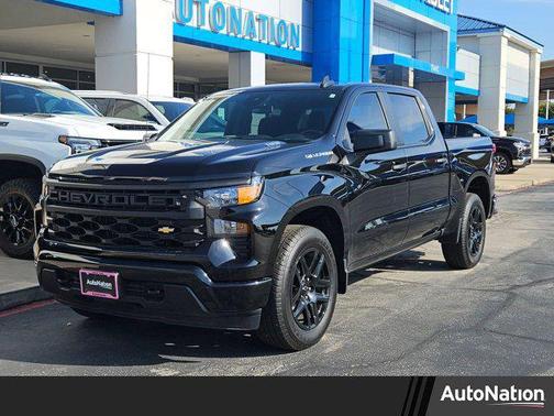 2025 Chevrolet Silverado 1500 Custom
