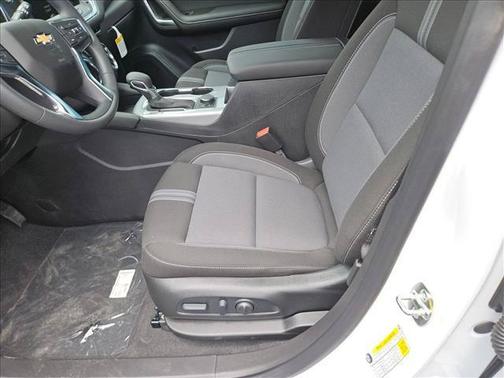 Summit White 2026 Chevrolet Blazer 2LT