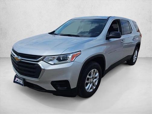 Silver Ice Metallic 2019 Chevrolet Traverse LS