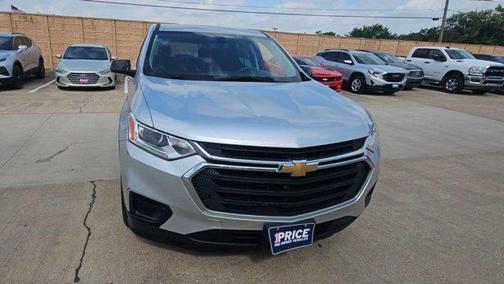 Silver Ice Metallic 2019 Chevrolet Traverse LS