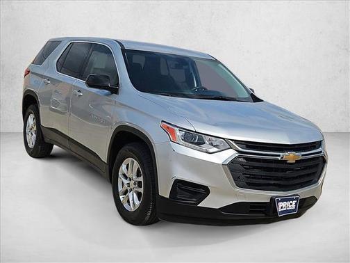 Silver Ice Metallic 2019 Chevrolet Traverse LS