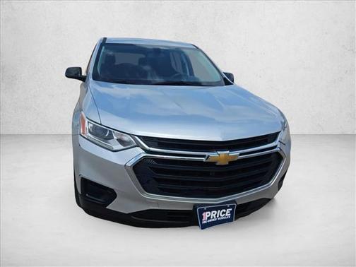 Silver Ice Metallic 2019 Chevrolet Traverse LS