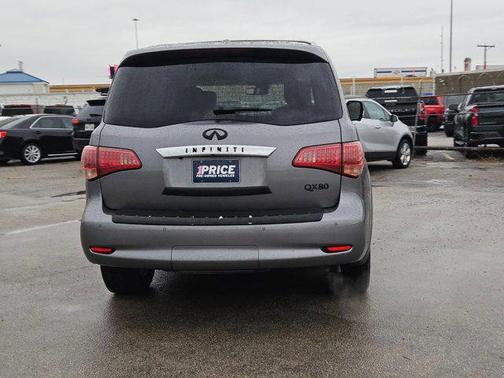 2017 INFINITI QX80 Base