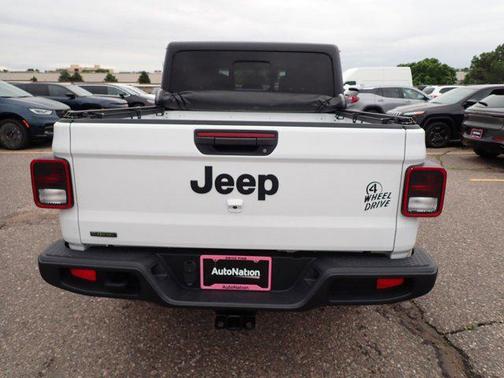 2021 Jeep Gladiator Willys 4x4