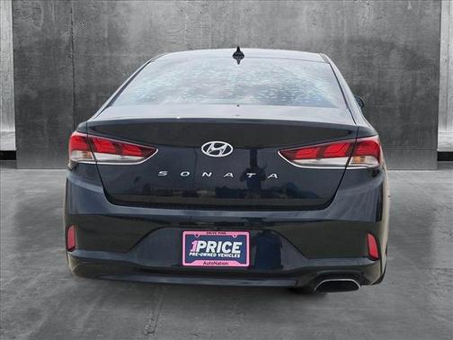 2018 Hyundai SONATA SEL