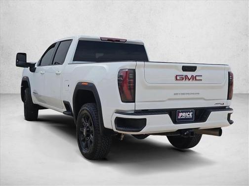 Summit White 2025 GMC Sierra 2500 AT4