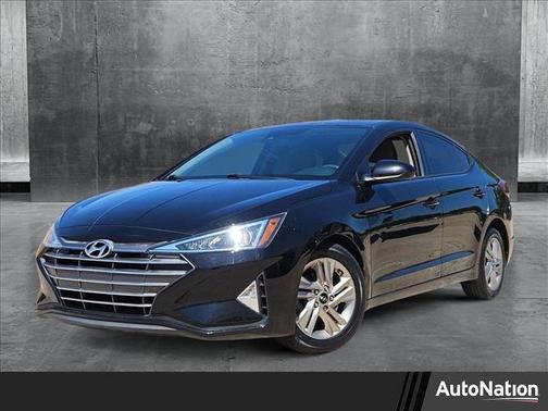 2020 Hyundai ELANTRA SE