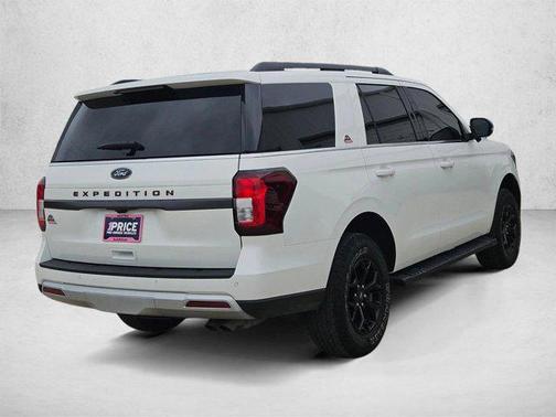 Star White Metallic Tri-Coat 2024 Ford Expedition Timberline