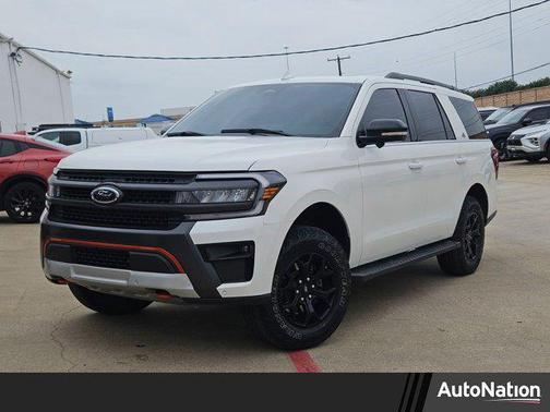 Star White Metallic Tri-Coat 2024 Ford Expedition Timberline