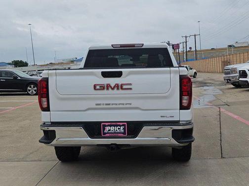 Summit White 2023 GMC Sierra 1500 SLE