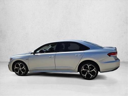 2020 Volkswagen Passat 2.0T R-Line
