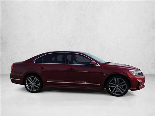 2016 Volkswagen Passat 1.8T R-Line