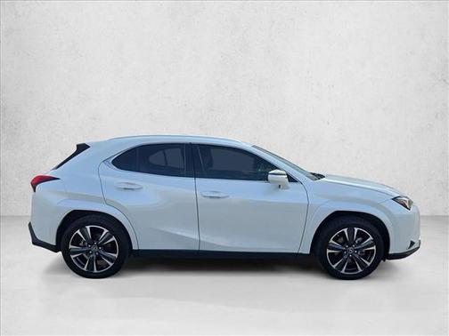 Eminent White Pearl 2022 Lexus UX 200 Base