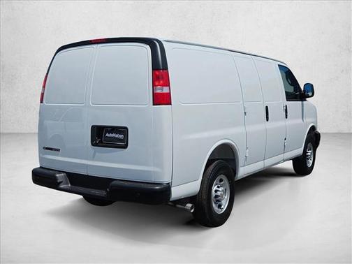Summit White 2026 Chevrolet Express 2500 LT