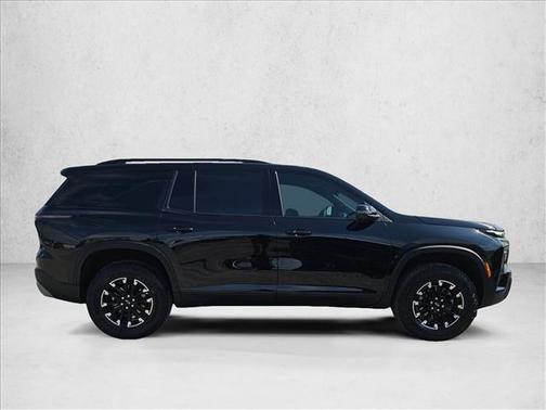 Mosaic Black Metallic 2026 Chevrolet Traverse AWD Z71