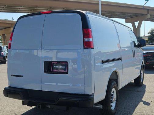 2025 Chevrolet Express 2500 RWD 2500 Regular Wheelbase WT