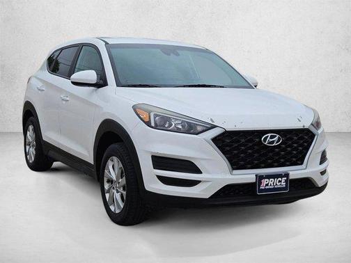 Dazzling White 2019 Hyundai TUCSON SE