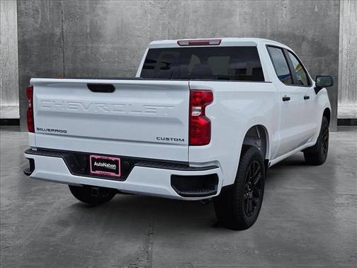 2025 Chevrolet Silverado 1500 Custom