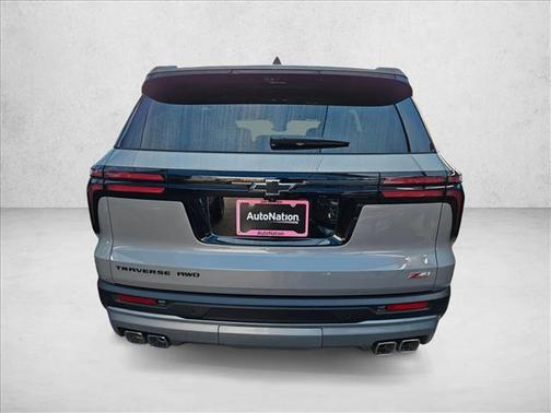 Sandstone Gray 2026 Chevrolet Traverse AWD Z71