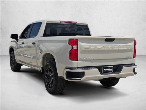 White Sands 2026 Chevrolet Silverado 1500 Custom