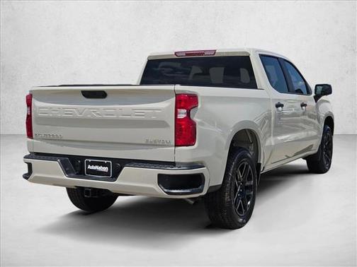 White Sands 2026 Chevrolet Silverado 1500 Custom