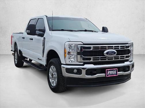 Oxford White 2024 Ford F-250 XLT